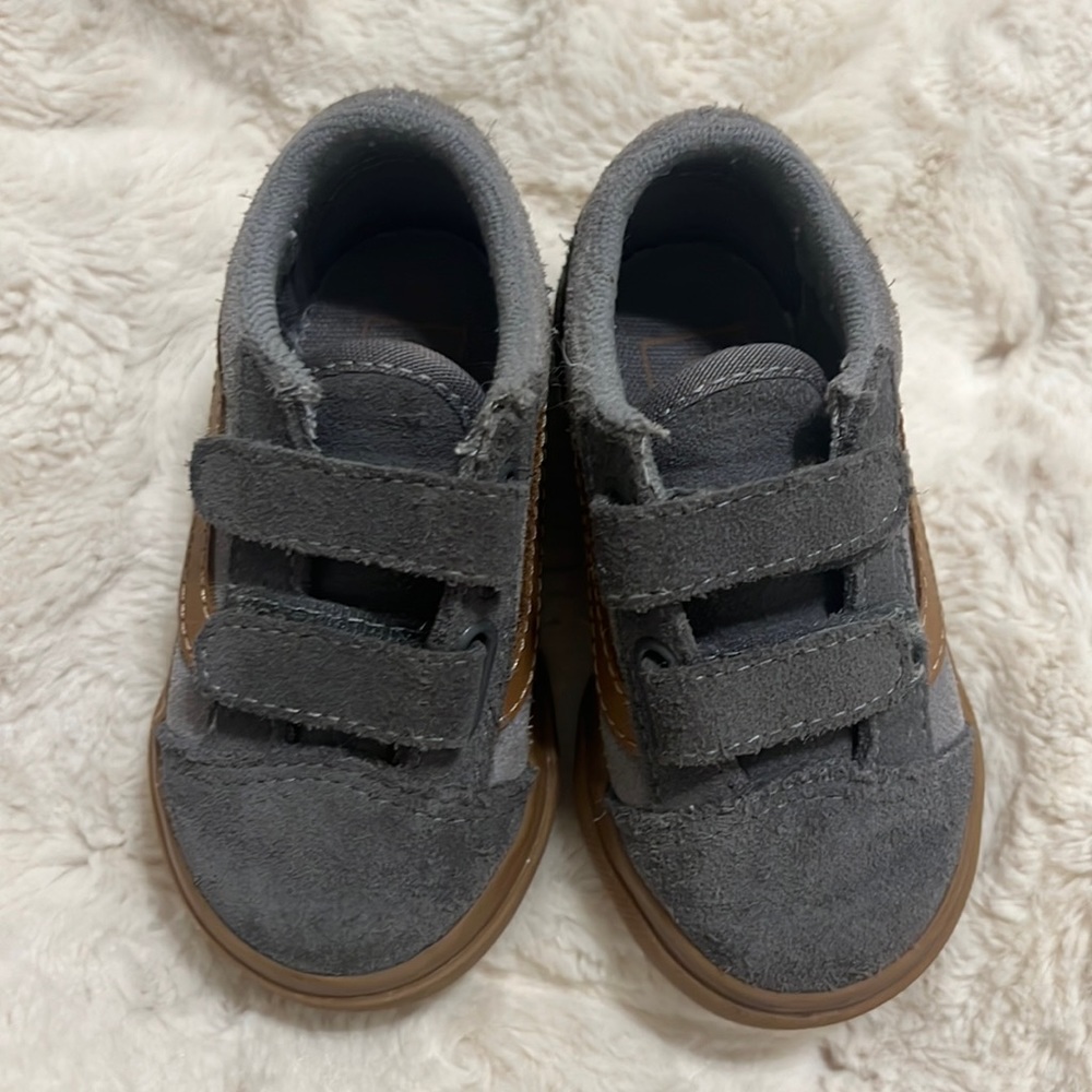 Old school toddler vans, size 5.5